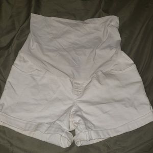 Liz Lange maternity shorts